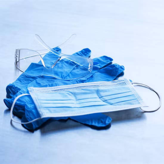 Masque facial jetable civil/médical/chirurgical KN95 Ce/certificat FDA/TUV masques faciaux de protection à 3 plis